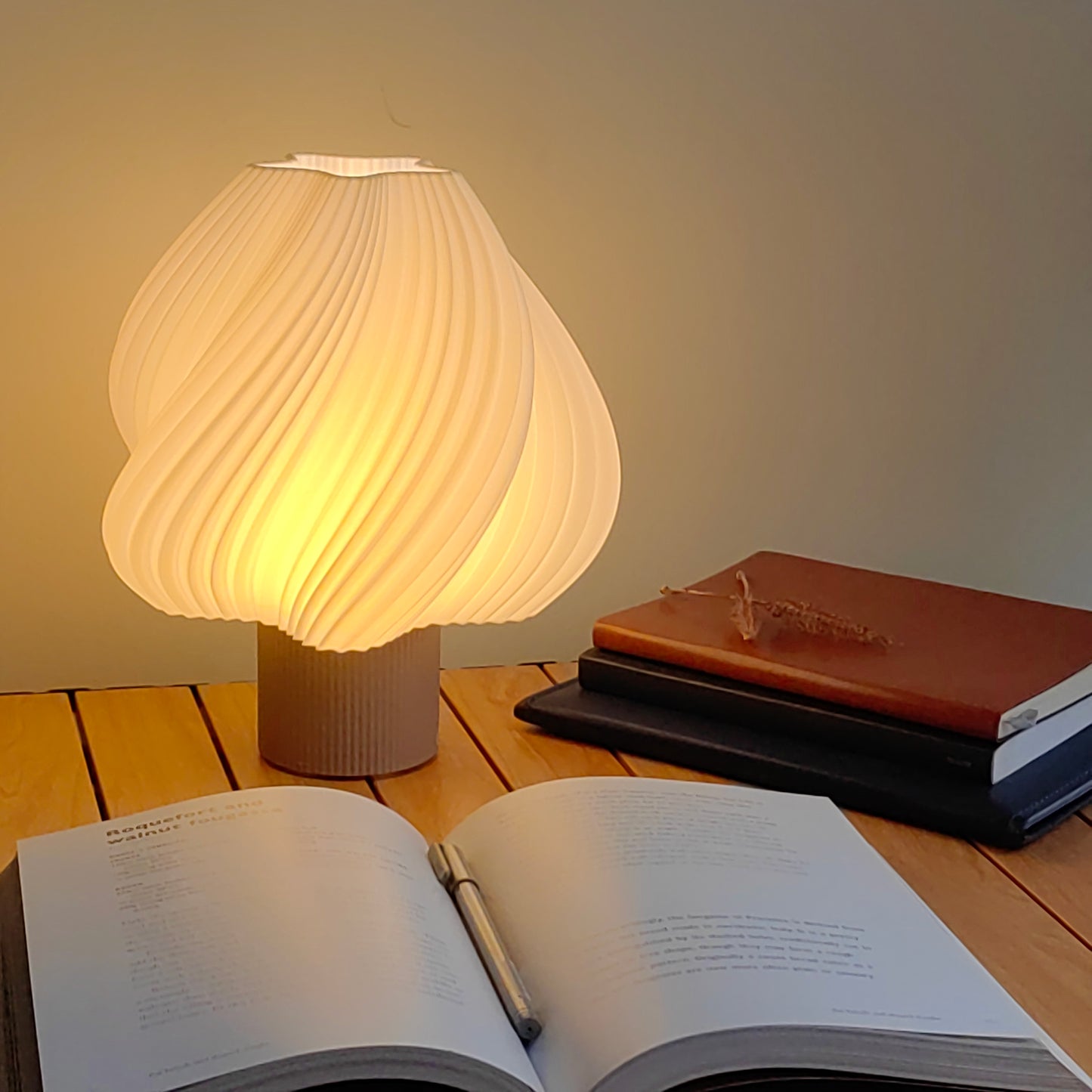 Soft Serve Lamp Portable,SOFT SERVE LAMP, wavy lamp, ice cream lamp, home decor,table lamp,lamp