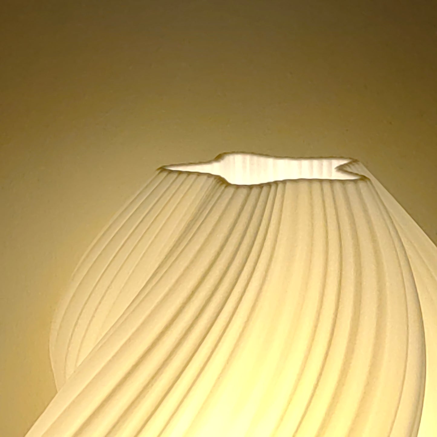 Soft Serve Lamp Portable,SOFT SERVE LAMP, wavy lamp, ice cream lamp, home decor,table lamp,lamp