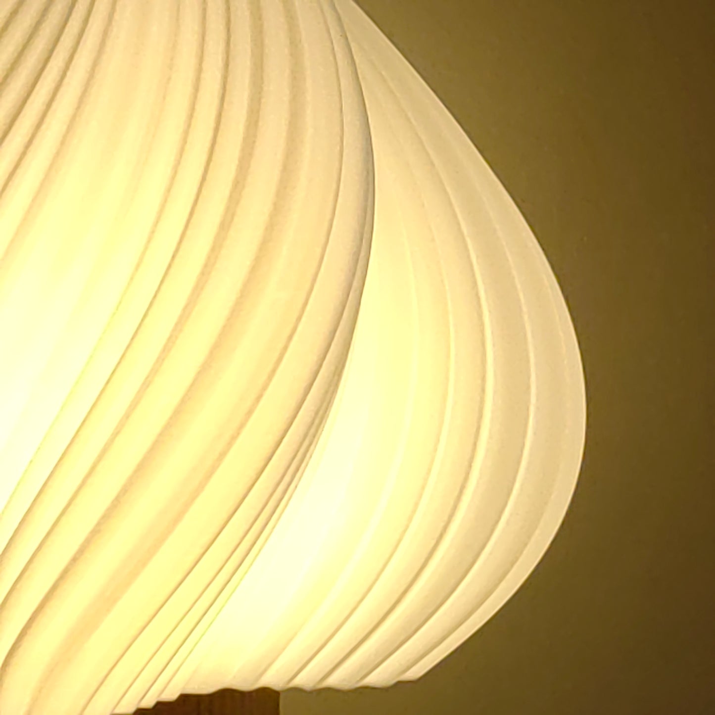 Soft Serve Lamp Portable,SOFT SERVE LAMP, wavy lamp, ice cream lamp, home decor,table lamp,lamp