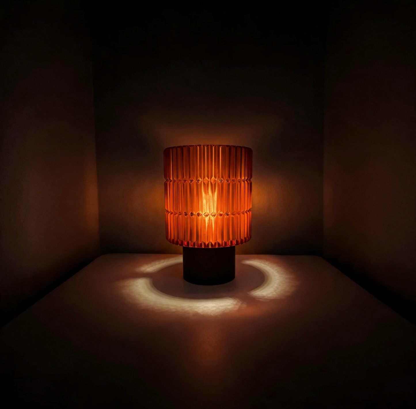 Vintage Sunset Table Lamp — Warm Ambient Light